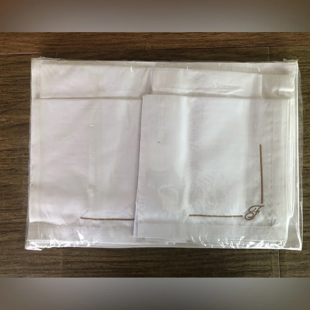 Placemats and Napkins set of 8 with Gold 'F' Monogram
